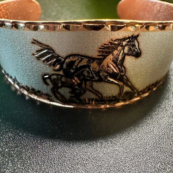 Handmade Boho Copper Feather Estuarian Horse‎ Wire Drop Earrings, Gift Box - Picture 9 of 9